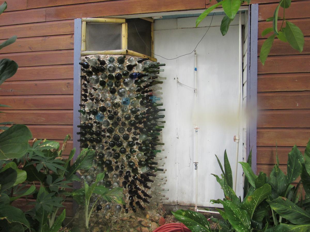 Anda Di Hows Hostel Placencia 외부 사진